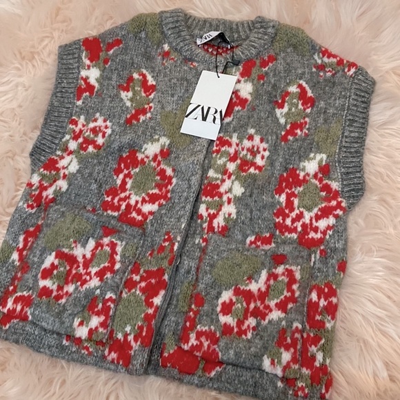 BNWT💕Zara FLORAL JACQUARD KNIT VEST | Sz S - Picture 4 of 7